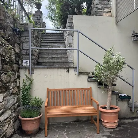 House - Lakeside Maggiore לזה